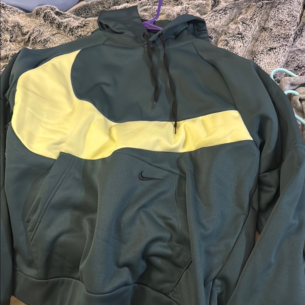 Nike Forest Green and Lemon Yellow Hoodie
